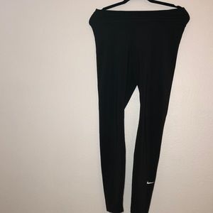 Black full length Nike training leggings